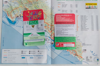Cinque Terre card con la password per la connessione WiFi e la mappa, Italia