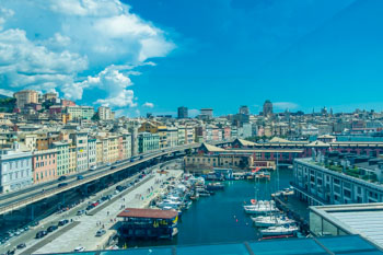 Vista sul lungomare, Genova, Italia